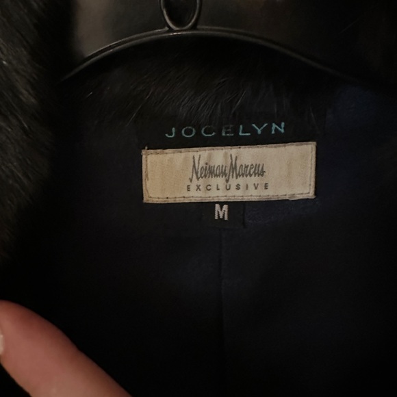 Exclusive Jocelyn x Neiman Marcus fur vest - Picture 3 of 3